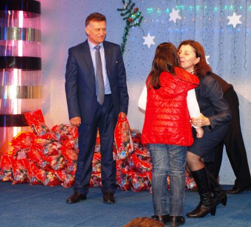 Cadouri de sărbători pentru copiii talentați din Medgidia